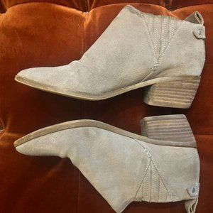 Tan Suede/ Marc Fisher /7M Ankle boots
